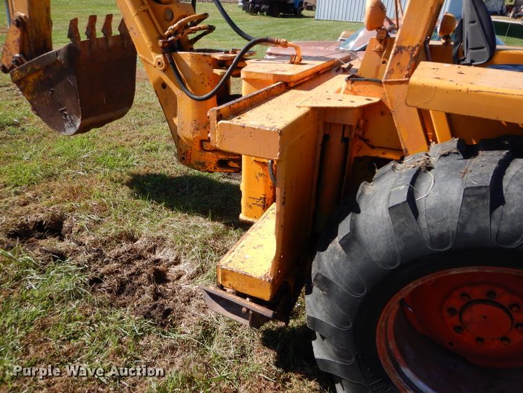 image for item DM0639 Case 580B  backhoe