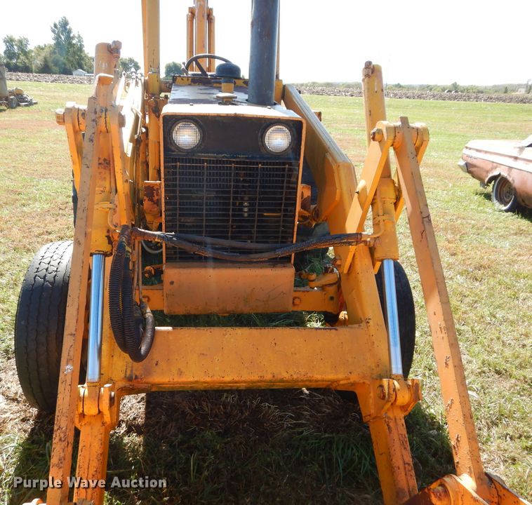image for item DM0639 Case 580B  backhoe