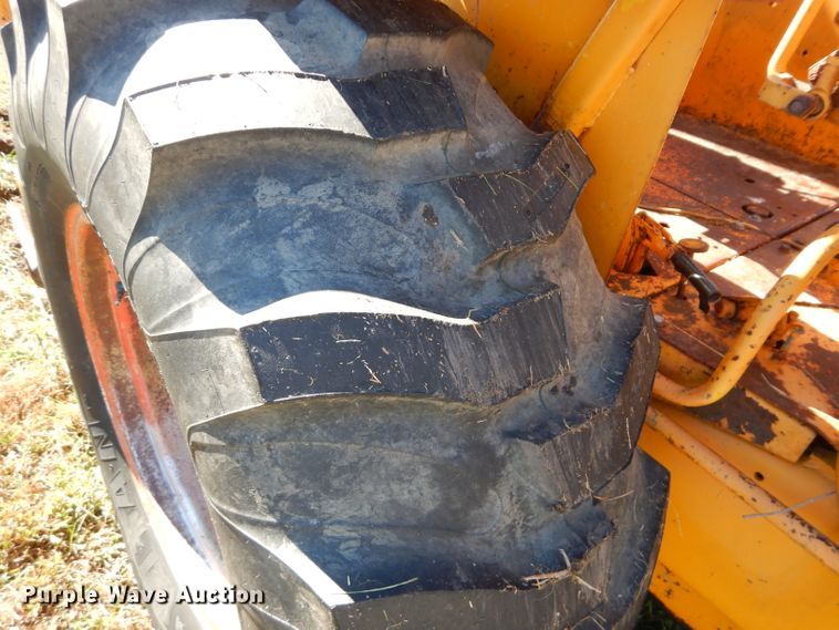 image for item DM0639 Case 580B  backhoe