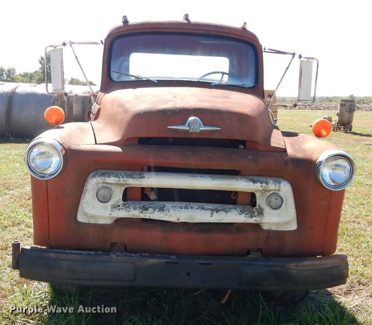 image for item DM0642 1956 International S162  dump flatbed truck