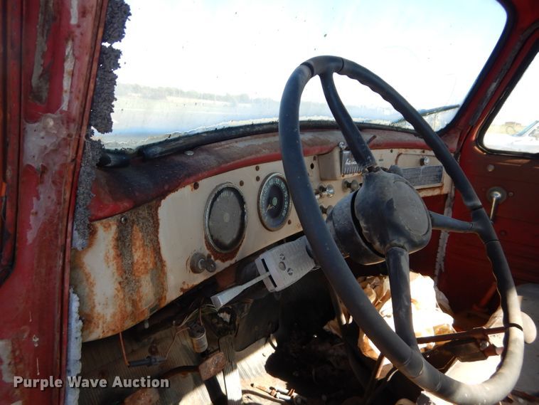 image for item DM0642 1956 International S162  dump flatbed truck