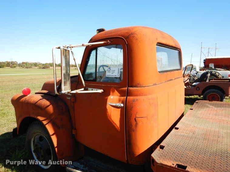 image for item DM0642 1956 International S162  dump flatbed truck