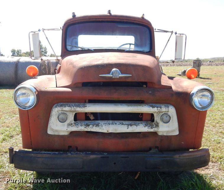 image for item DM0642 1956 International S162  dump flatbed truck