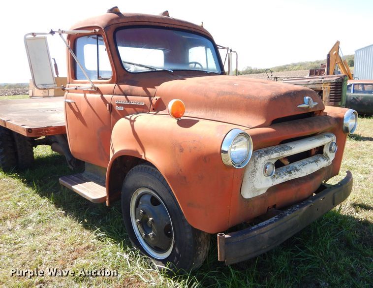 image for item DM0642 1956 International S162  dump flatbed truck