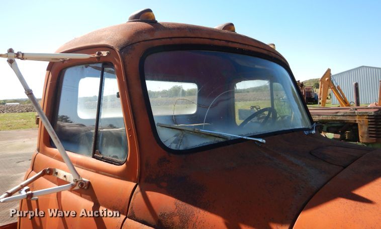 image for item DM0642 1956 International S162  dump flatbed truck