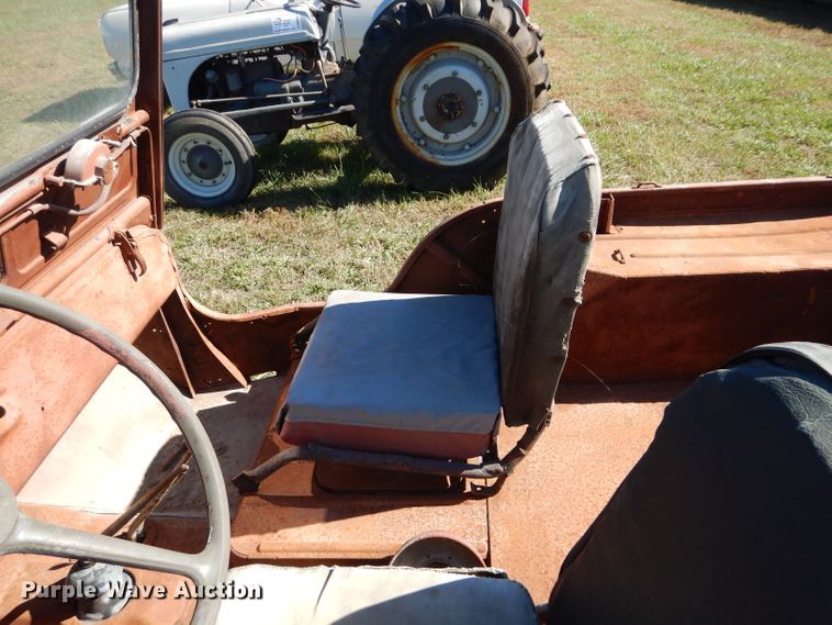 image for item DM0643 1952 Jeep Willys