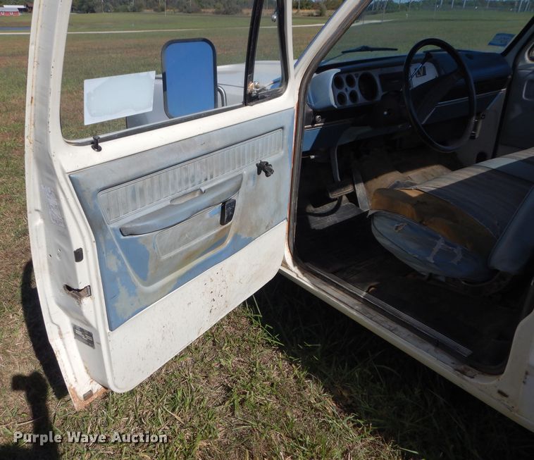 image for item DM0645 1978 Dodge 100  pickup truck