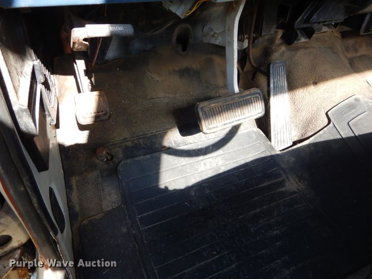 image for item DM0645 1978 Dodge 100  pickup truck