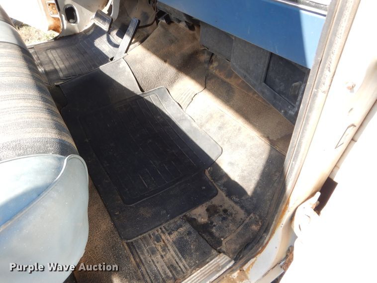 image for item DM0645 1978 Dodge 100  pickup truck