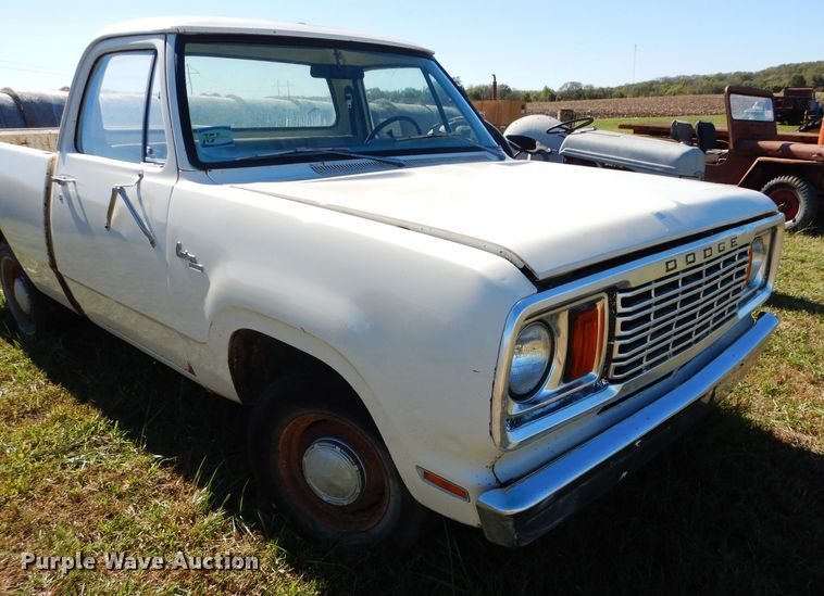 image for item DM0645 1978 Dodge 100  pickup truck
