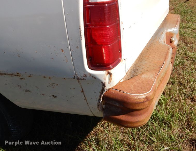 image for item DM0645 1978 Dodge 100  pickup truck