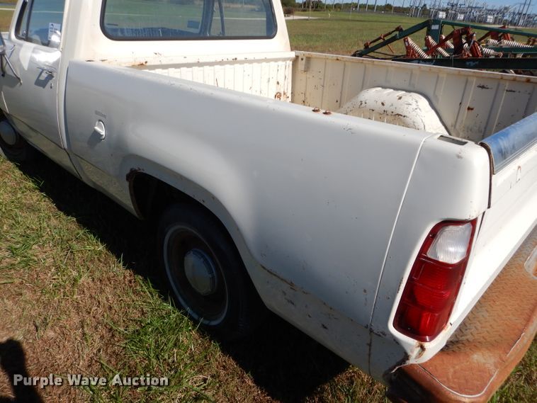 image for item DM0645 1978 Dodge 100  pickup truck