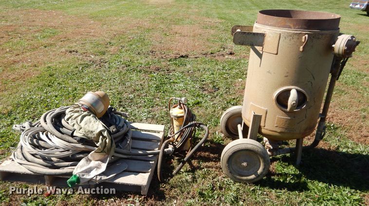 image for item DM0647 Empire Super 650  sand blaster