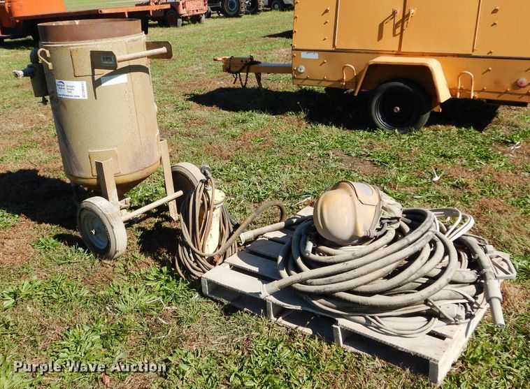 image for item DM0647 Empire Super 650  sand blaster