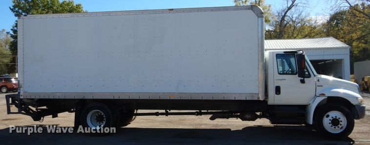 image for item DM0655 2013 International 4300  box truck