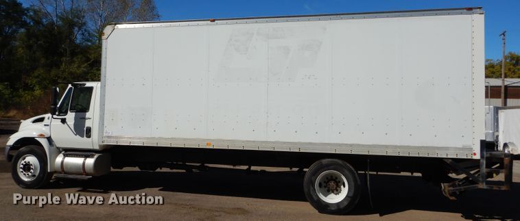 image for item DM0655 2013 International 4300  box truck