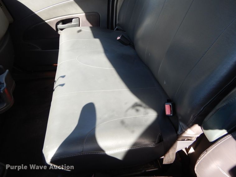 image for item DM0655 2013 International 4300  box truck