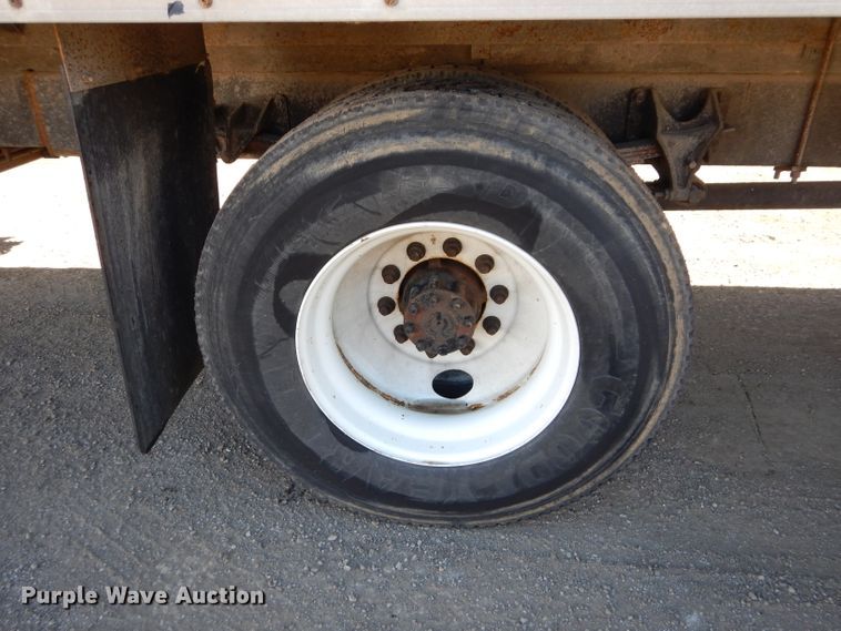 image for item DM0655 2013 International 4300  box truck