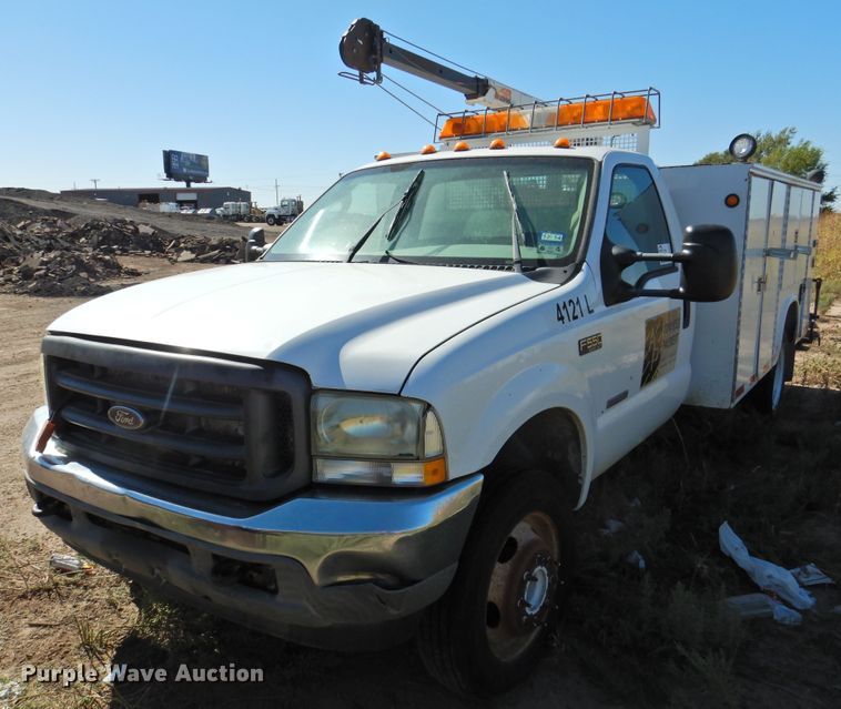 image for item DM8988 2003 Ford F550 Super Duty  utility / service truck