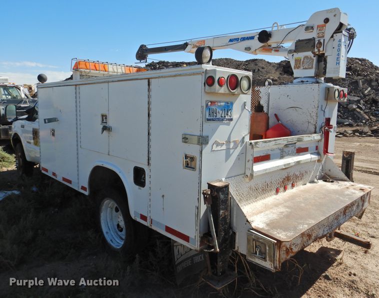 image for item DM8988 2003 Ford F550 Super Duty  utility / service truck