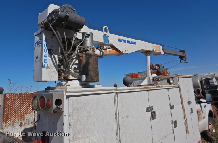 image for item DM8988 2003 Ford F550 Super Duty  utility / service truck