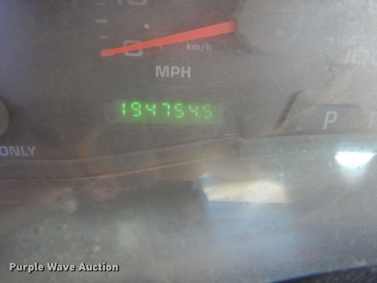 image for item DM8988 2003 Ford F550 Super Duty  utility / service truck