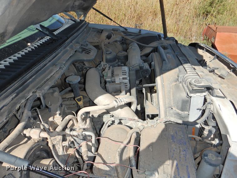 image for item DM8988 2003 Ford F550 Super Duty  utility / service truck