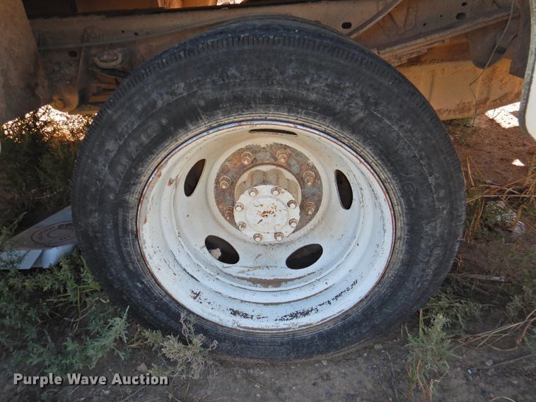 image for item DM8988 2003 Ford F550 Super Duty  utility / service truck