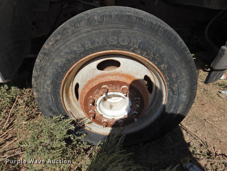 image for item DM8988 2003 Ford F550 Super Duty  utility / service truck