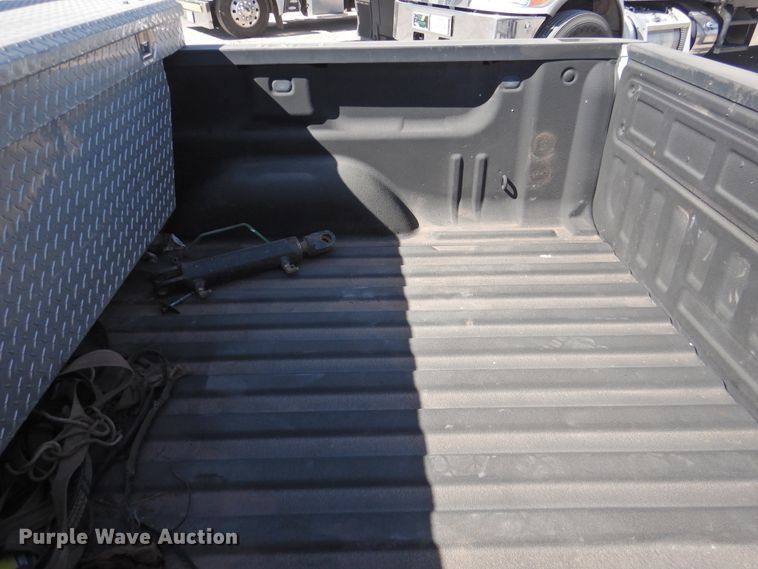 image for item DN0004 2014 GMC Sierra 1500  Crew Cab pickup truck