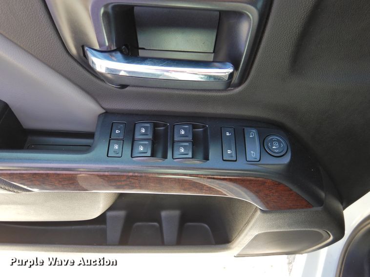 image for item DN0004 2014 GMC Sierra 1500  Crew Cab pickup truck