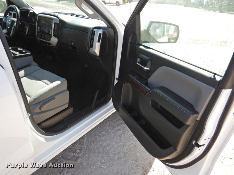 image for item DN0004 2014 GMC Sierra 1500  Crew Cab pickup truck