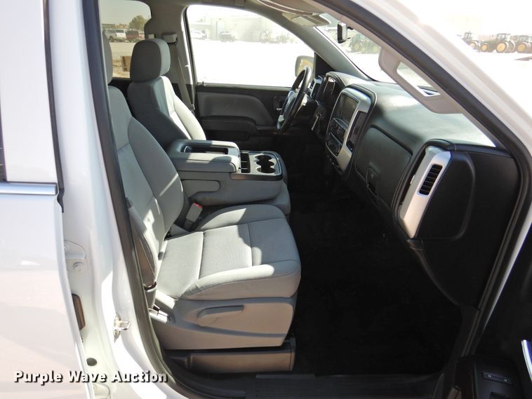 image for item DN0004 2014 GMC Sierra 1500  Crew Cab pickup truck