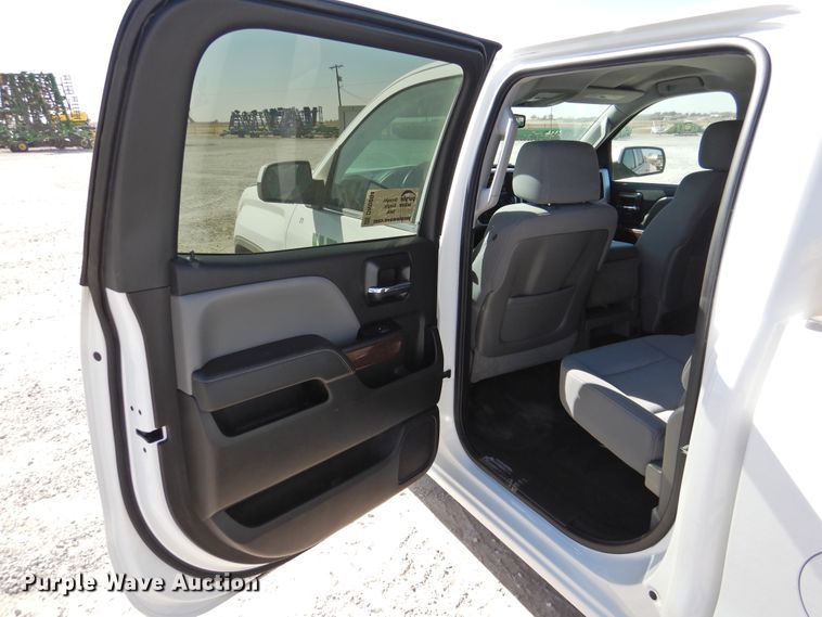 image for item DN0004 2014 GMC Sierra 1500  Crew Cab pickup truck