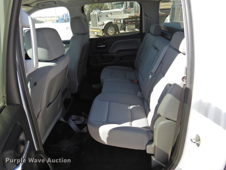 image for item DN0004 2014 GMC Sierra 1500  Crew Cab pickup truck