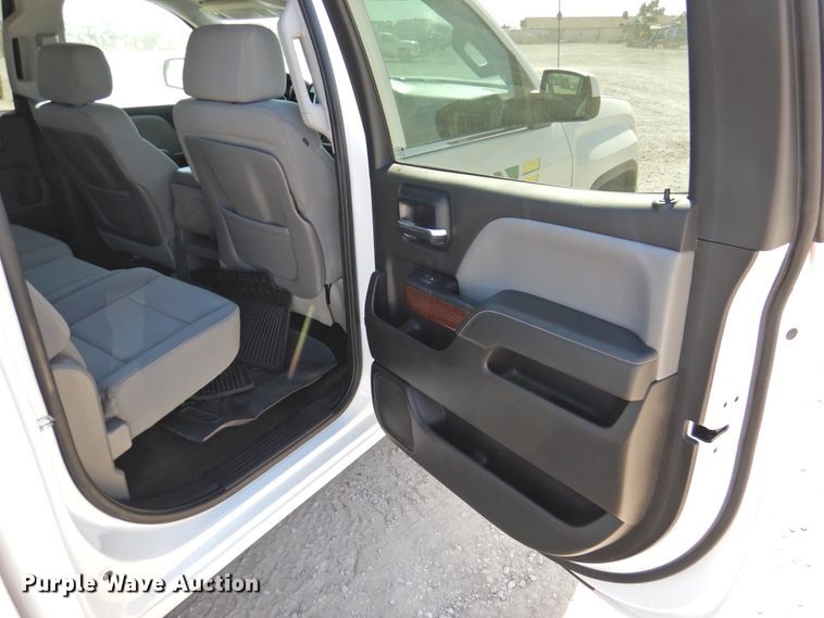 image for item DN0004 2014 GMC Sierra 1500  Crew Cab pickup truck