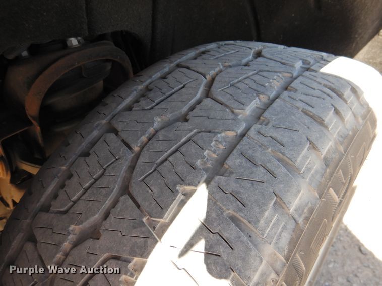 image for item DN0004 2014 GMC Sierra 1500  Crew Cab pickup truck