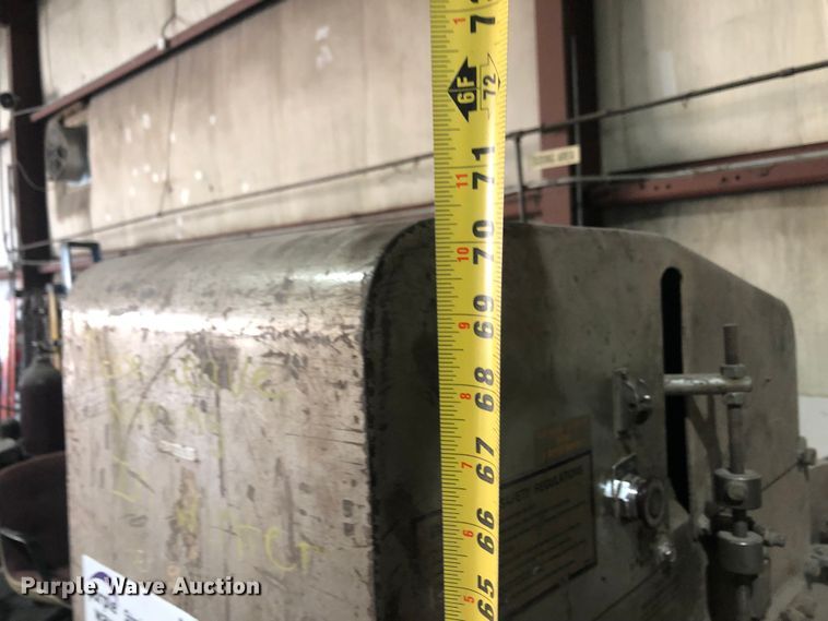 image for item DN2047 MW 86  ironworker machine