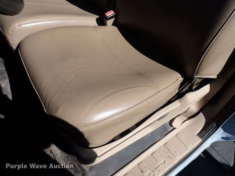 image for item DN2162 2008 Ford F550 Super Duty XL  box truck