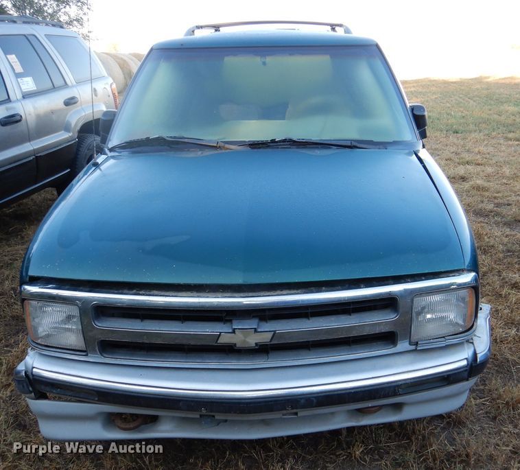 image for item DN5261 1997 Chevrolet Blazer  SUV