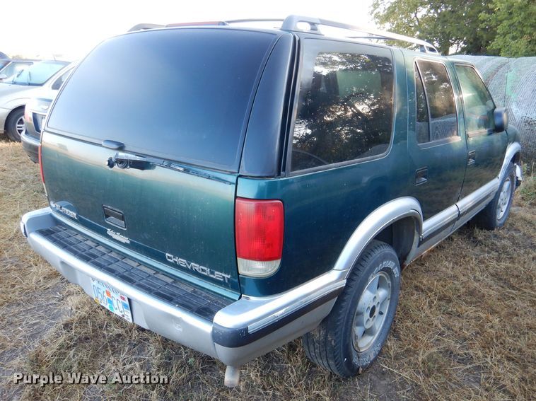 image for item DN5261 1997 Chevrolet Blazer  SUV