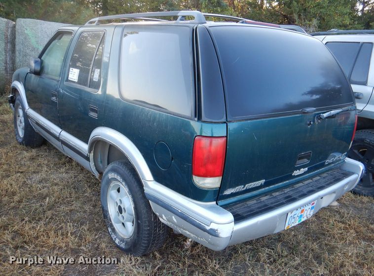 image for item DN5261 1997 Chevrolet Blazer  SUV