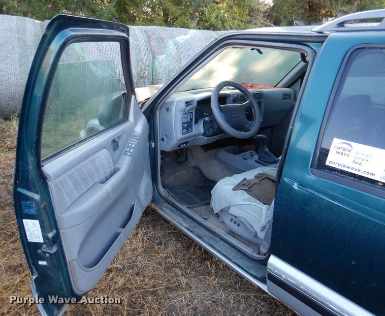 image for item DN5261 1997 Chevrolet Blazer  SUV