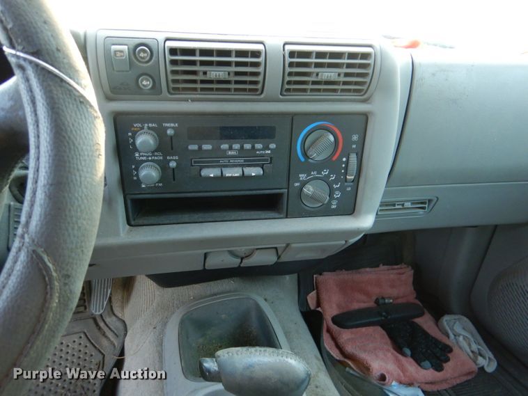 image for item DN5261 1997 Chevrolet Blazer  SUV