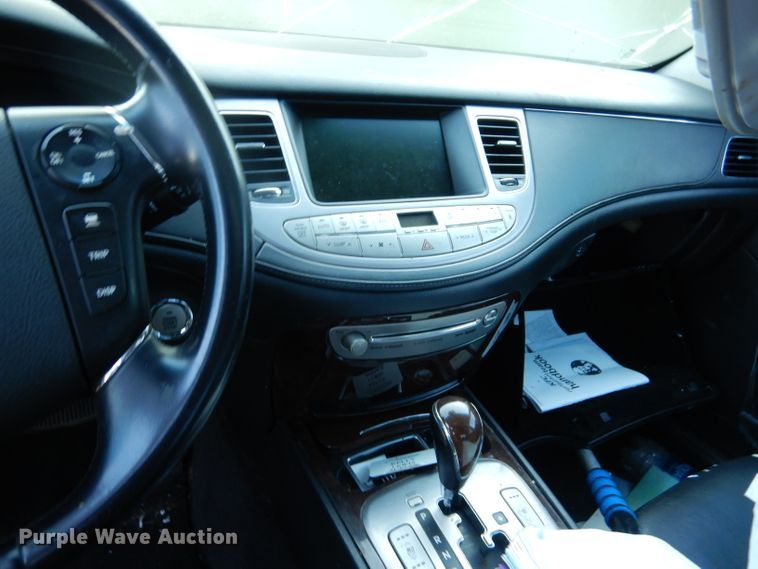 image for item DN5262 2010 Hyundai Genesis