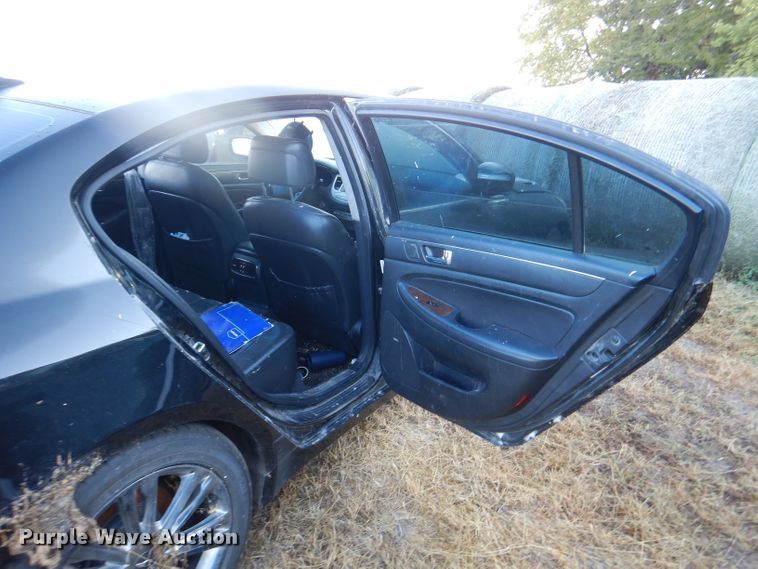 image for item DN5262 2010 Hyundai Genesis