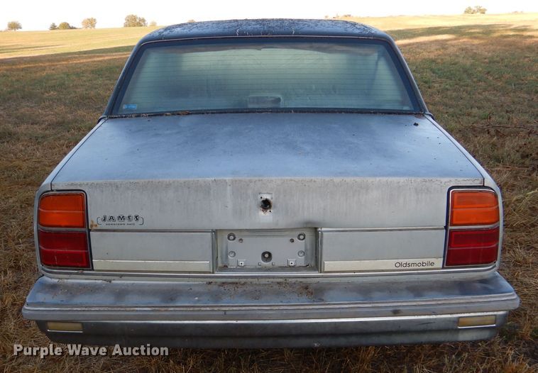 image for item DN5264 1988 Oldsmobile Delta 88