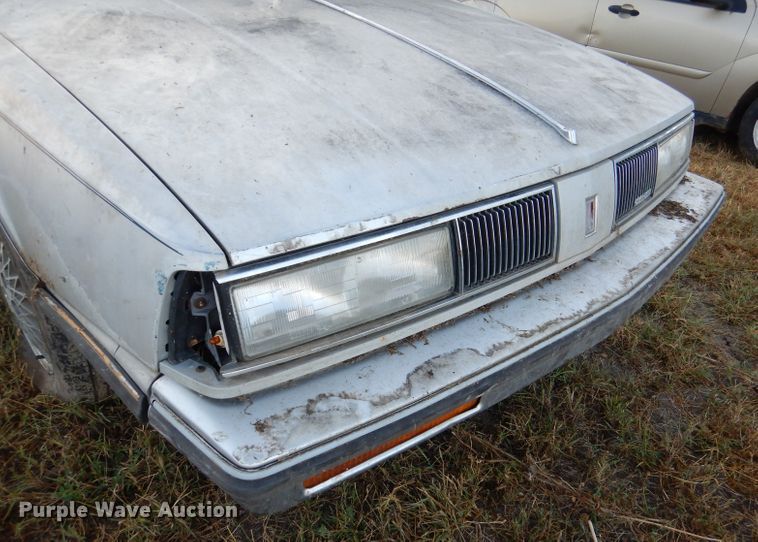 image for item DN5264 1988 Oldsmobile Delta 88