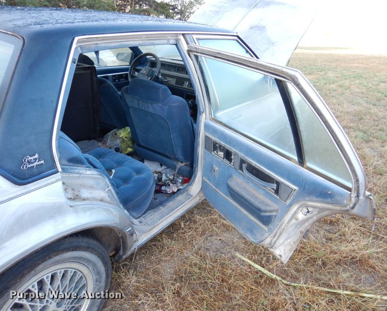 image for item DN5264 1988 Oldsmobile Delta 88