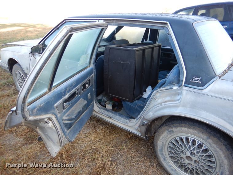 image for item DN5264 1988 Oldsmobile Delta 88